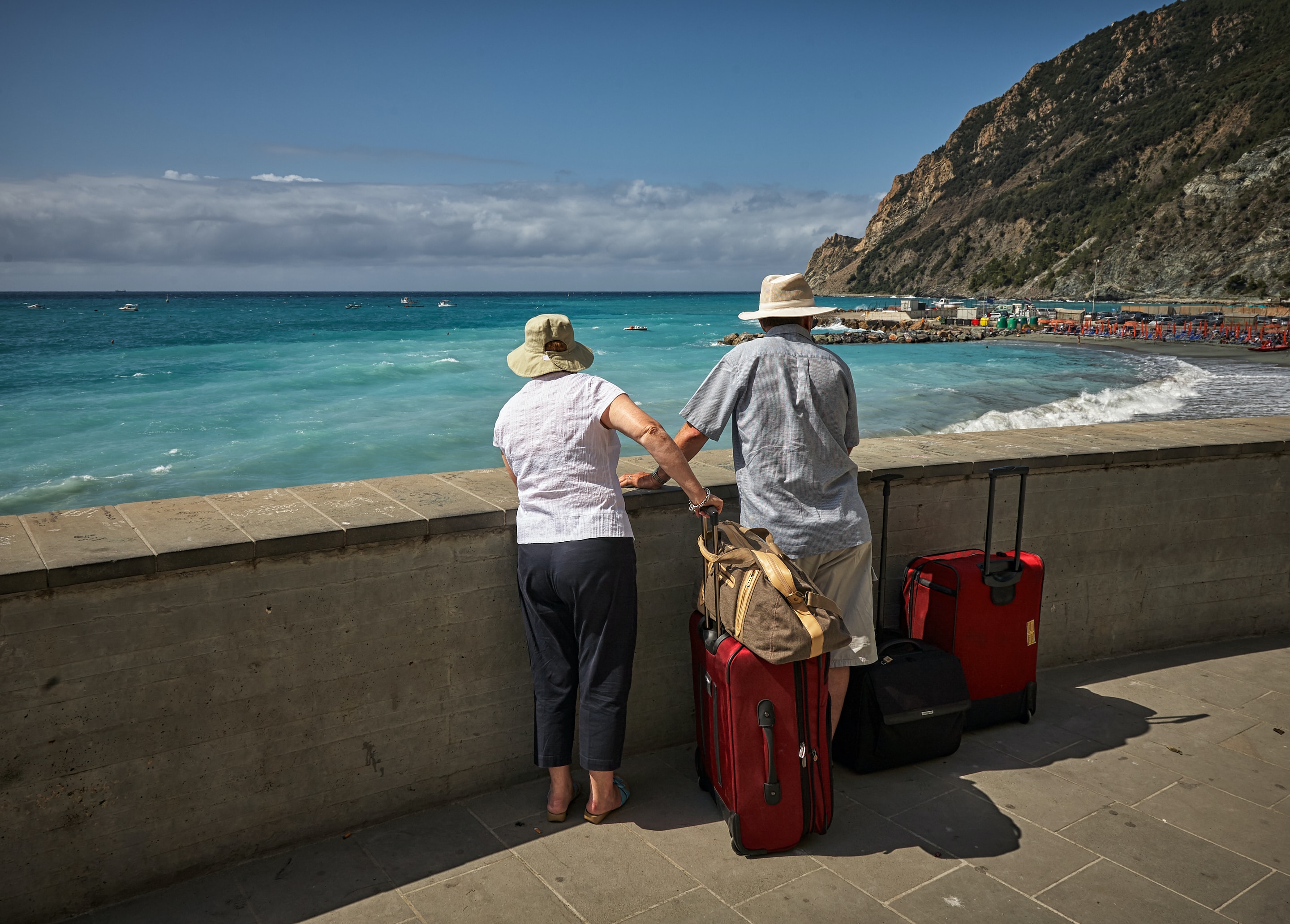 7 Tips for Senior Travelers - Elder Life Group